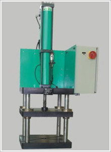 找氣液增力缸-氣液增壓缸價格/上海達(dá)諾爾機(jī)械設(shè)備的四柱式?jīng)_壓機(jī)MA/MAG系列-四柱式?jīng)_壓機(jī)價格_四柱式?jīng)_壓機(jī)廠家價格、圖片、詳情,上一比多_一比多產(chǎn)品庫